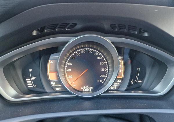 Volvo V40 cena 89000 przebieg: 14990, rok produkcji 2017 z Brodnica małe 172